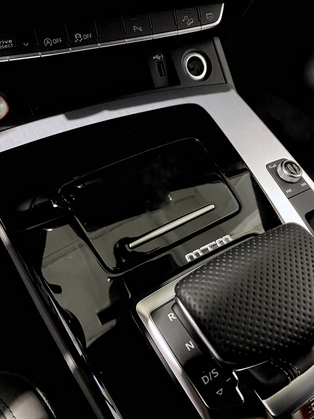 B9.5 A4/A5/Q5 Center Console Lid