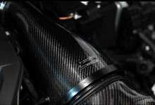 Load image into Gallery viewer, Eventuri MK8 Golf GTI Carbon Fiber Intake